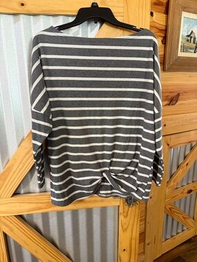 Women’s Boat Neck Woven Pullover Shirt with knotted front. 100% polyester XL